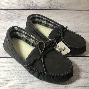 🆕 Cat & Jack size 2/3 Grey Sherpa & plaid lined slippers nwt